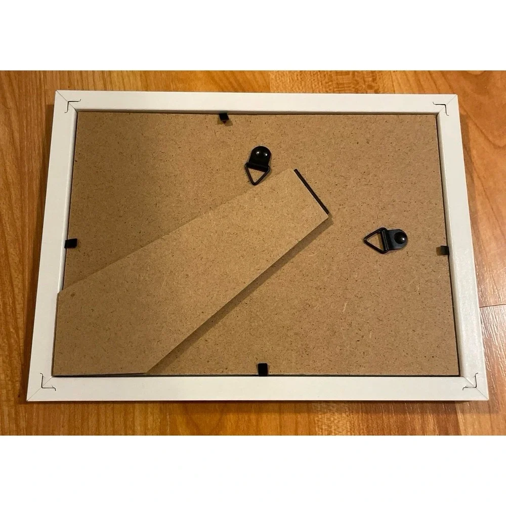 White Picture Frame‎
